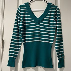 Guess Double V - Neck Sweater